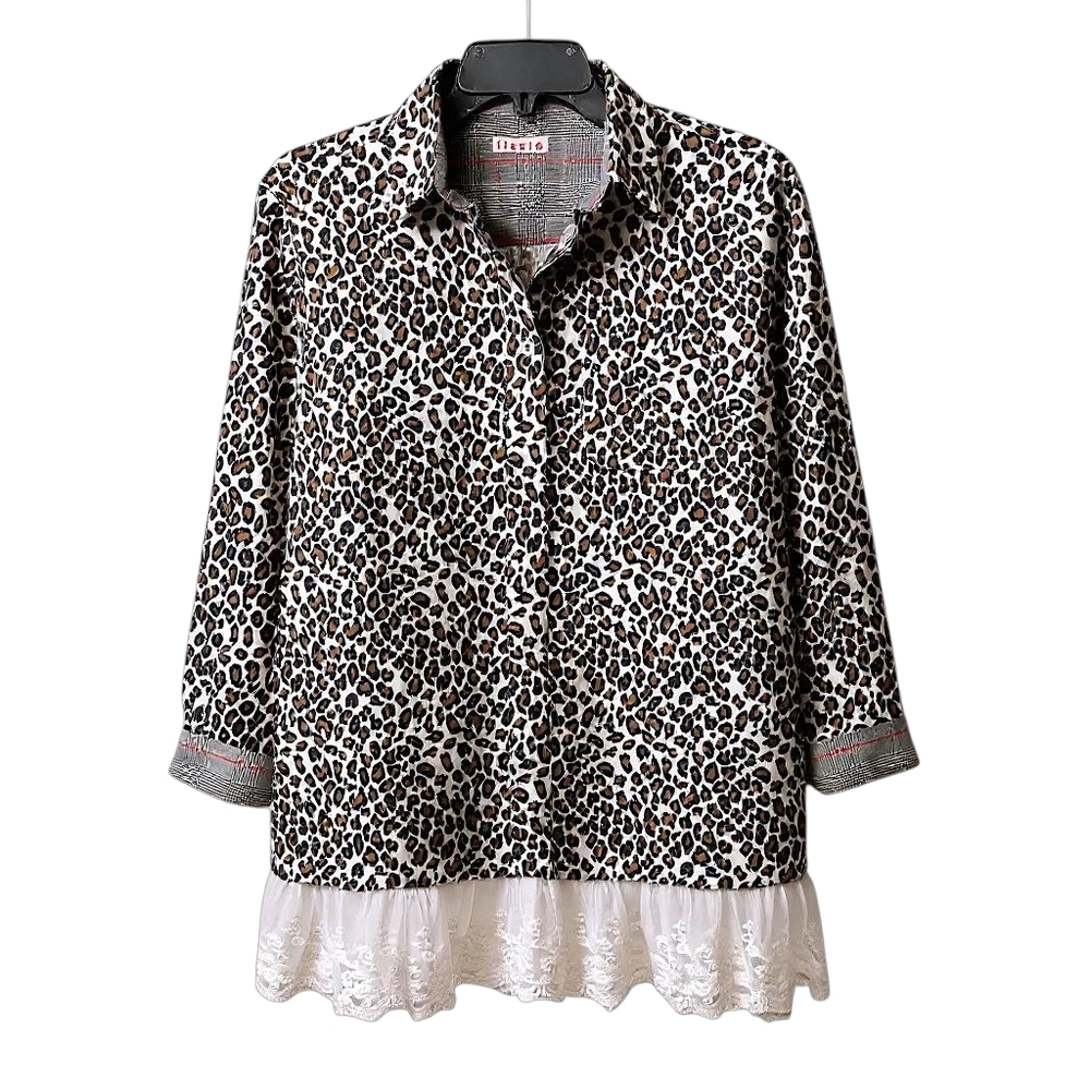 Tizzie Leopard Print Button Up Lace Hem Collared Blouse Top Women Size Small NWT - Picture 2 of 12